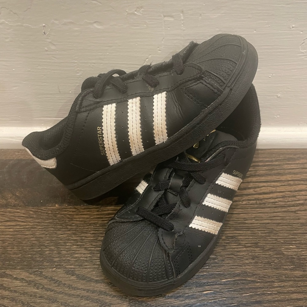 Adidas SuperStar Shoes (Kids)